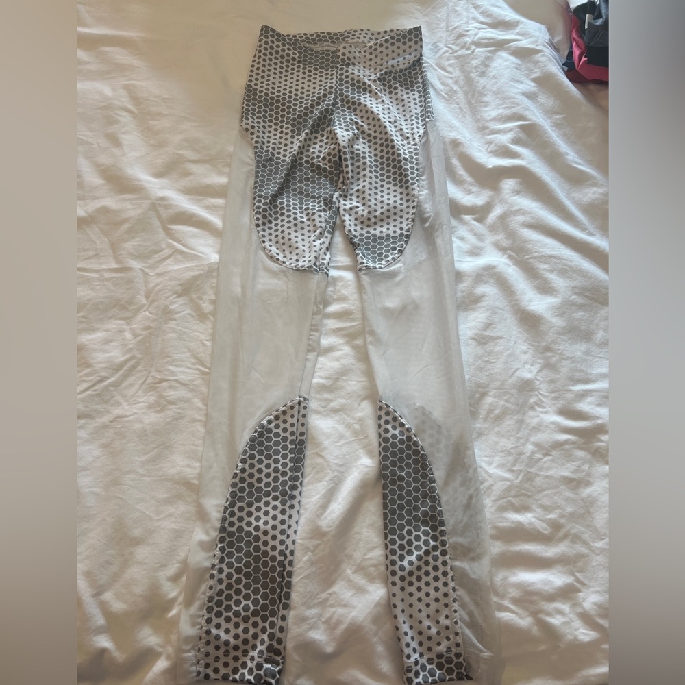 BonaFide Athletic Leggings! XS white and gray. Sheer mesh leg inserts!